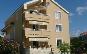 Apartments Toni, Borik